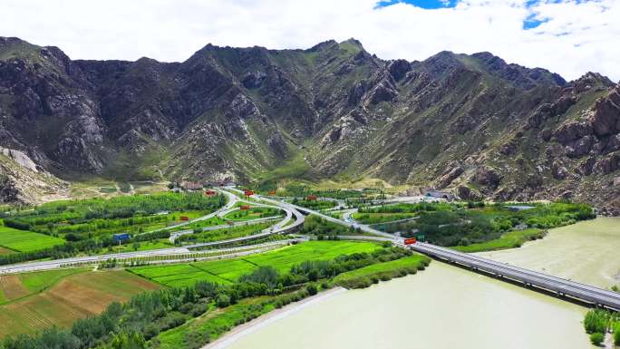 贡嘎机场 拉萨机场路 西藏机场路