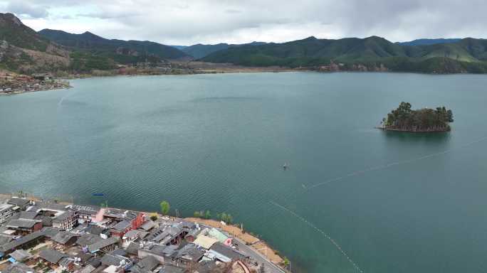 航拍四川泸沽湖风光