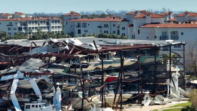 飓风伊恩摧毁了佛罗里达沿海地区的船站。自然灾害及其后果