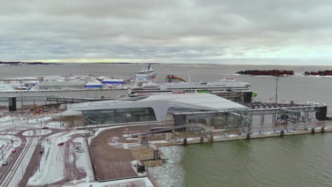 北欧冬季芬兰赫尔辛基西航站楼的航拍。