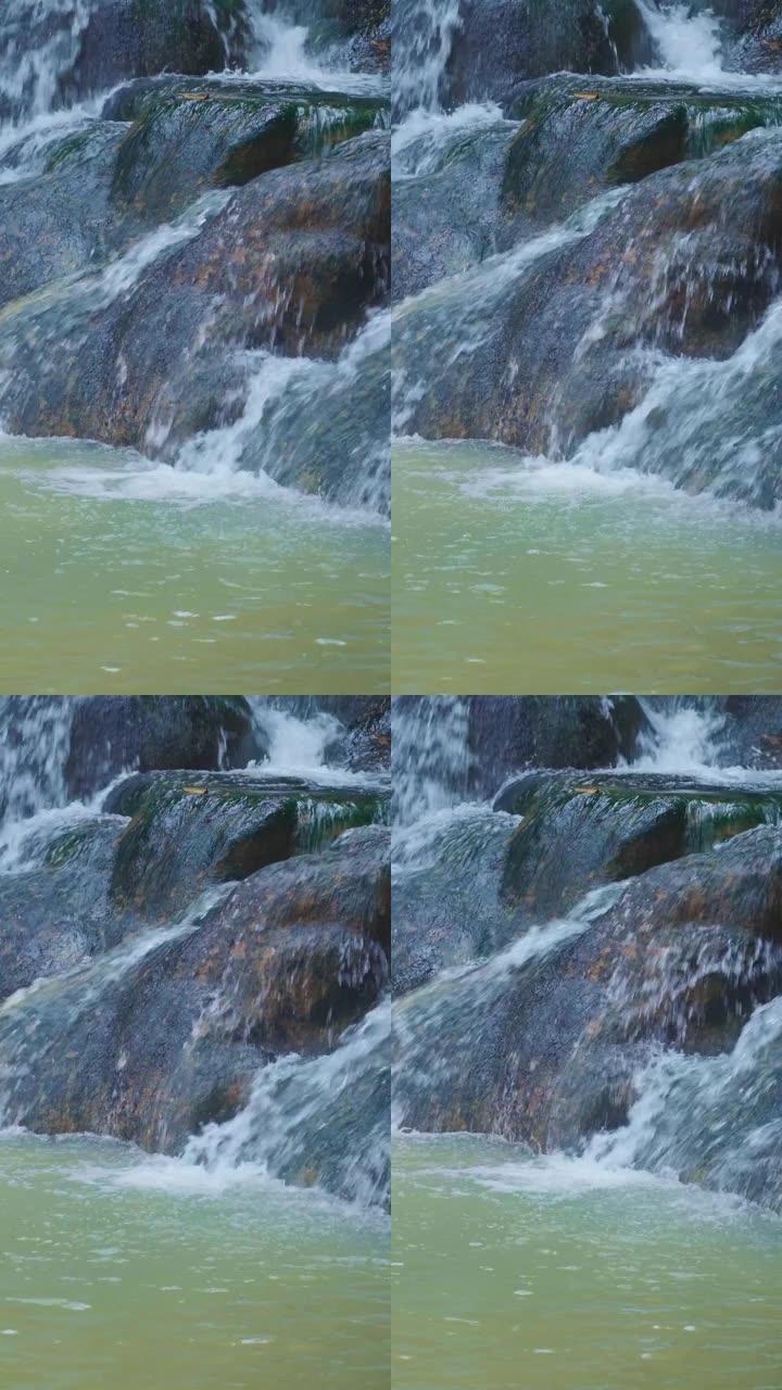 热瀑布，Khlong Thom，甲米省，热流甲米，垂直视频