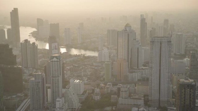 日落前后从高处观看曼谷泰国城市景观天际线