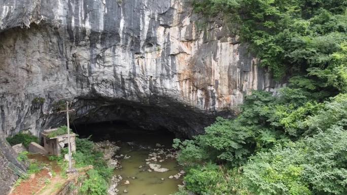 溶洞地质奇观洞穴航拍（3）