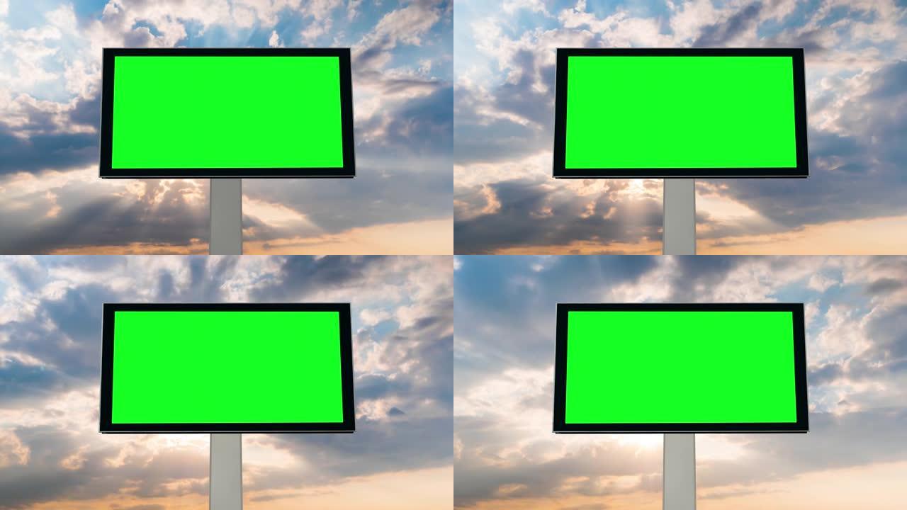 延时-空白的绿色广告牌和移动的白云再次出现在日落的天空