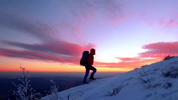 雪山上一个人的特写