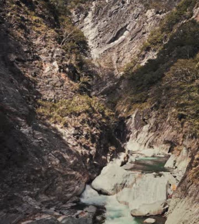 台湾虎莲太鲁阁的梦幻河与大理石峡谷