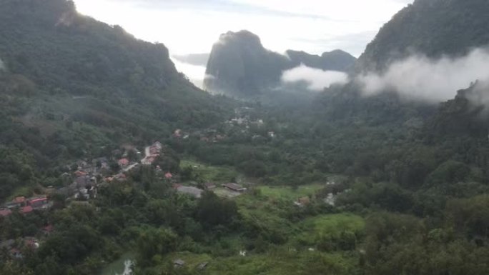 老挝琅勃拉邦的Nong Khiaw村