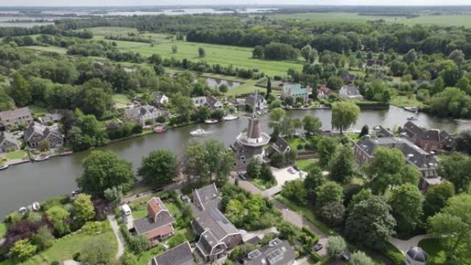 乌得勒支，风景秀丽的村庄，周围是茂密的植被。荷兰-鸟瞰图