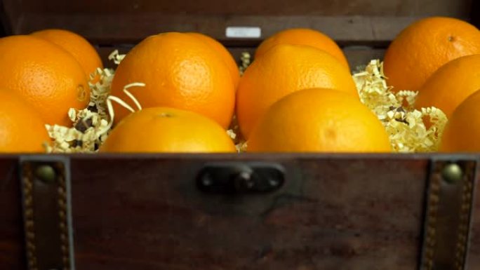 打开胸口的门，有橘子。高质量4k镜头