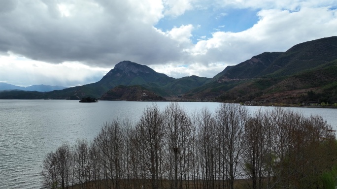 航拍四川泸沽湖风光