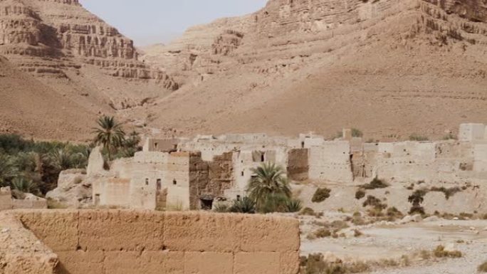 摩洛哥Ziz山谷的一个乡村 (Ksar，Kasbah，Casbah) 的视图。正宗的摩洛哥传统乡村风