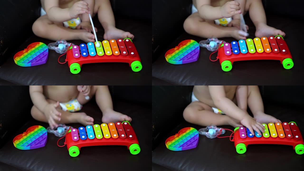 婴儿演奏乐器木琴