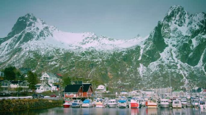 挪威Svolaer的船上降雪
