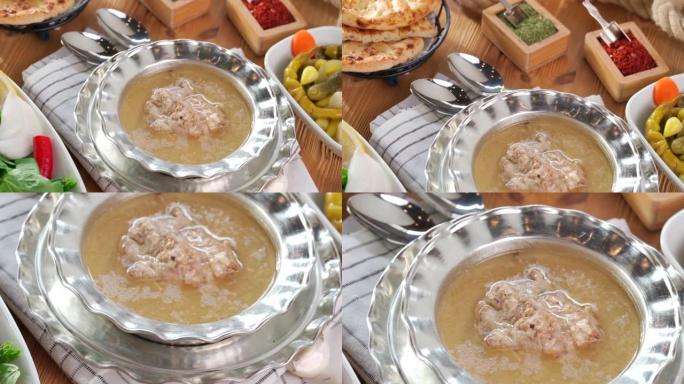 土耳其凯尔帕卡汤、贝兰汤、阿亚克帕卡汤、传统土耳其美食、凯尔帕卡奥巴什