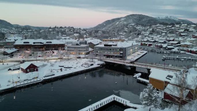 奥索罗，bj ø rnafjorden在冬天。挪威。