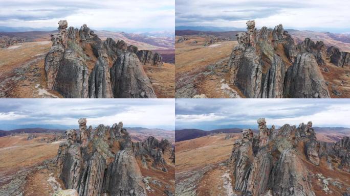 山中乌云的神秘岩石残余物