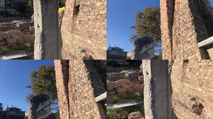 蛇形柱-此铜柱，今天可以在狄奥多西的方尖碑和竞技场的围墙方尖碑之间看到，是为了纪念公元前479年的普