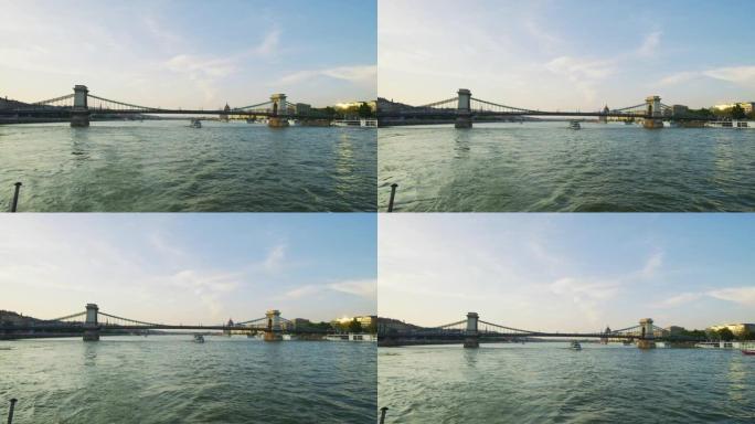 塞切尼链桥和多瑙河