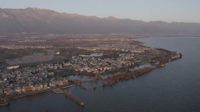 云南省大理市洱海蔡村码头航拍该市