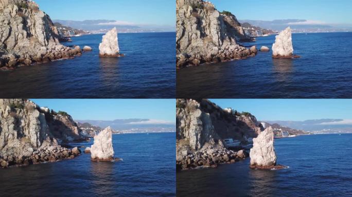 帕鲁斯岩 (Parus rock)-一种低矮的岩石，是利门-布伦角 (Cape Limen-Buru