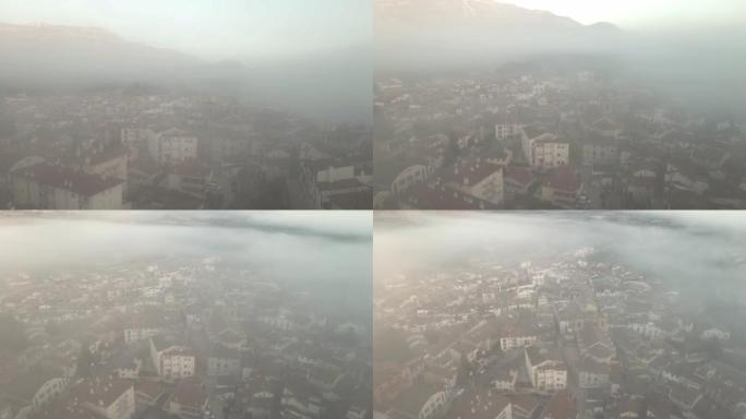 雾中的加泰罗尼亚小镇的鸟瞰图