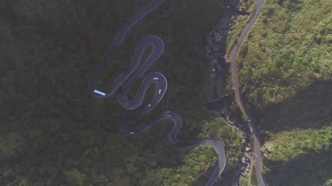 瑞芳交通优美的蜿蜒道路