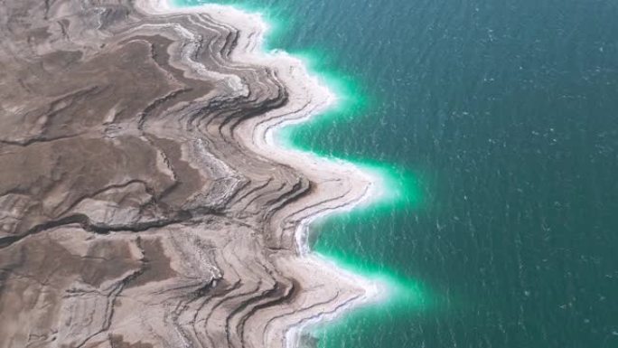 约旦死海海岸的鸟瞰图