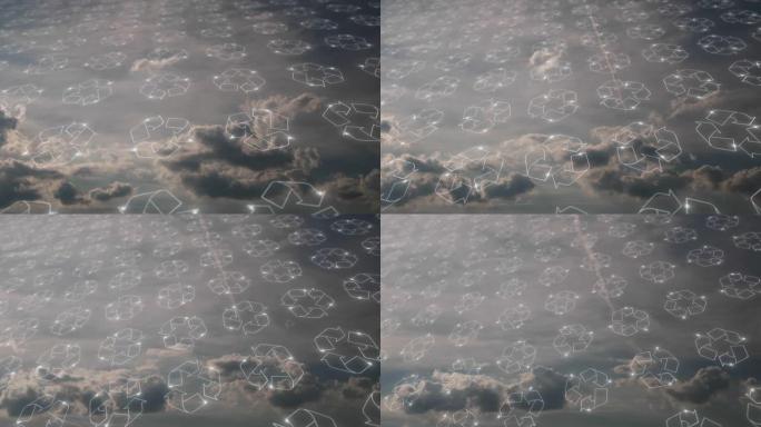 白色回收符号在云层延时背景下的天空上图案运动。