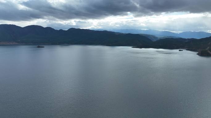 航拍四川凉山泸沽湖