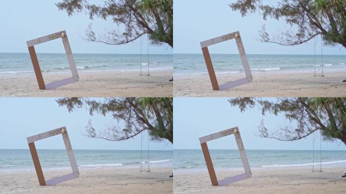 白色相框，带有沙子，海洋和树木背景，用于视频的广告复制空间，在夏季海滩场景背景上。
