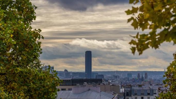 蒙帕纳斯塔在阴天俯瞰巴黎树木屋顶