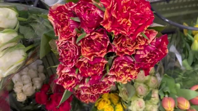 玫瑰美丽的鲜花花束五颜六色的香味花店在市场展示