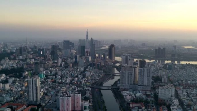 越南胡志明市在春节假期日出时2022年2月4k空中炒作市区天际线视频