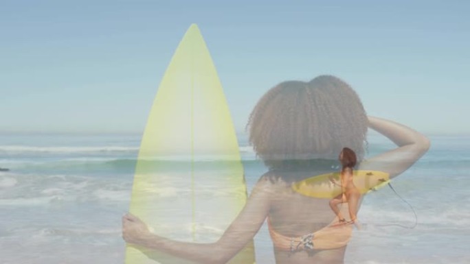 带冲浪板的混血儿女人在海滩上的混血儿女人的动画