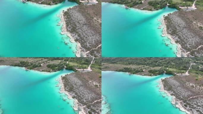 墨西哥Bacalar泻湖的鸟瞰图