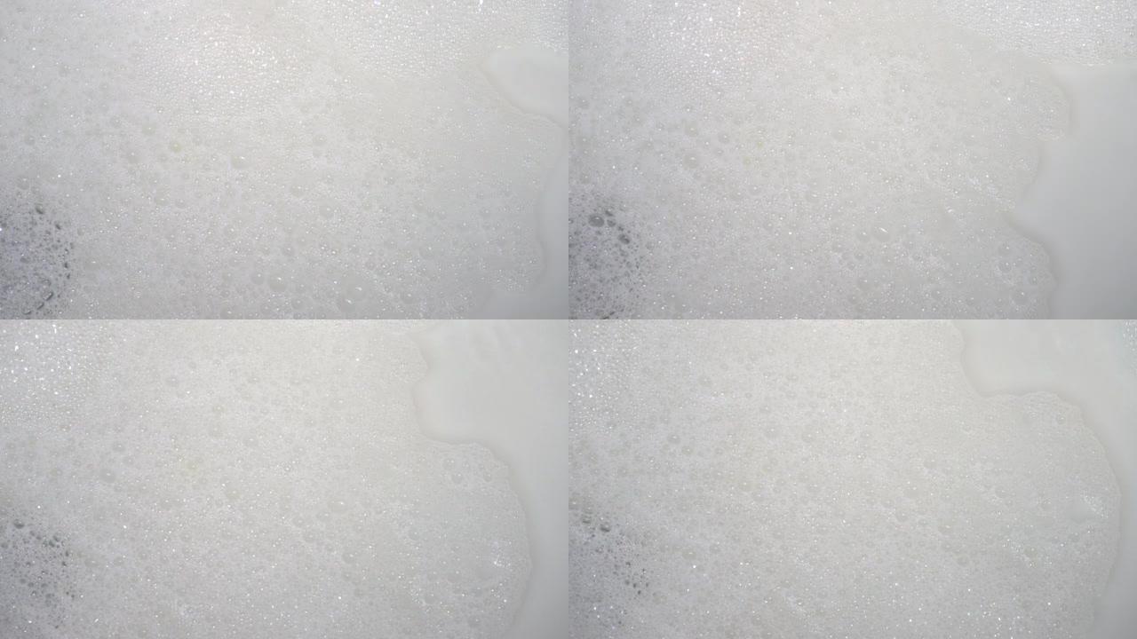 浴缸中肥皂泡沫的特写镜头