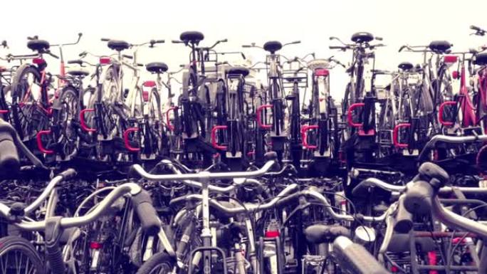 阿姆斯特丹的两层自行车停车场。风格化