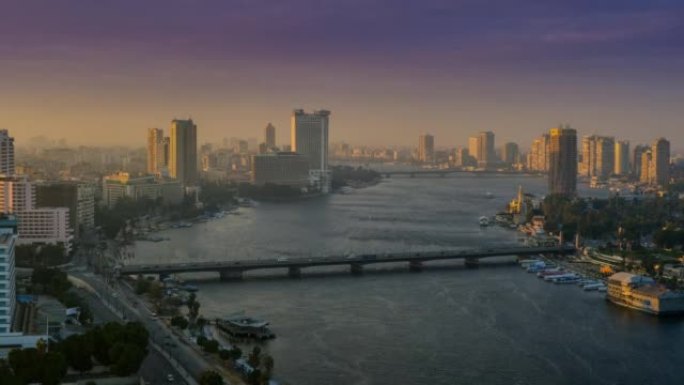 开罗,埃及提水站闸门放水大湖旁