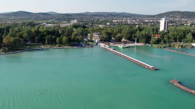 匈牙利巴拉顿湖鸟瞰图，巴拉顿海岸，晴天