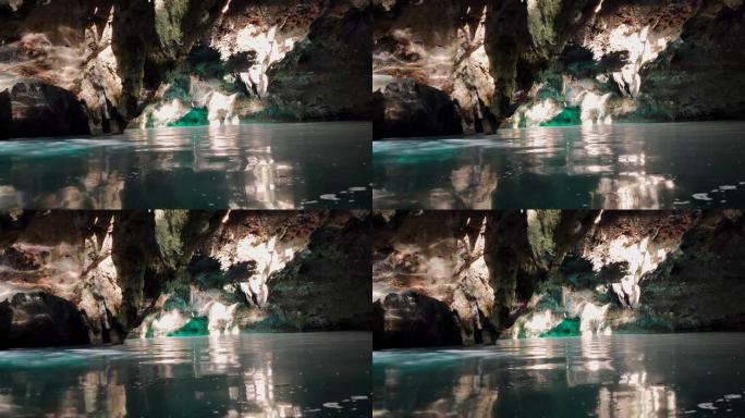 船上的西洞穴天然洞窟