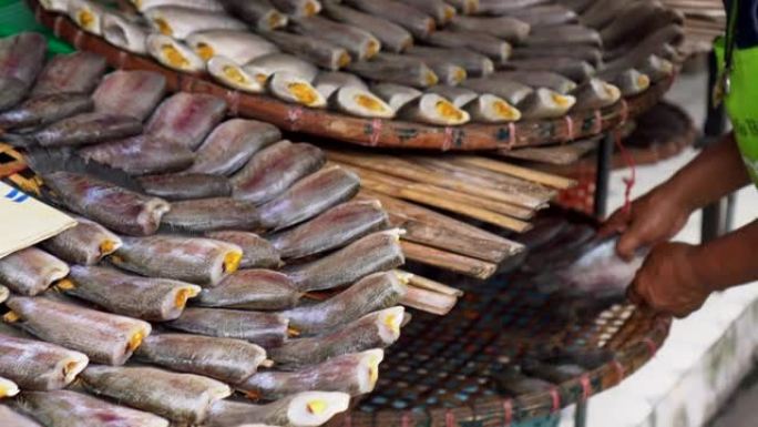 东南亚市场销售的传统鱼子腌制干鱼