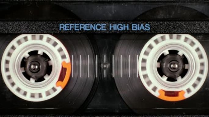 录音机播放插入的录音带，盒式磁带，盒式磁带，盒式磁带，磁带，mc。