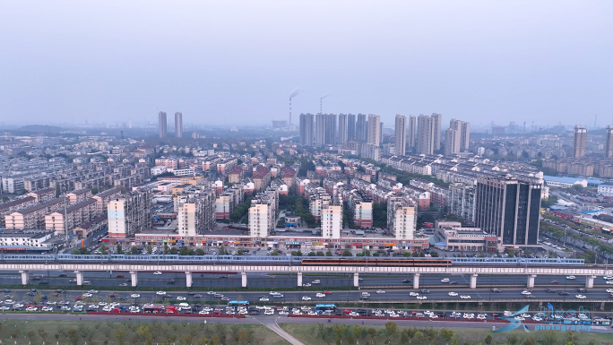 【原创航拍】江苏南京江北城市地铁沿线车流