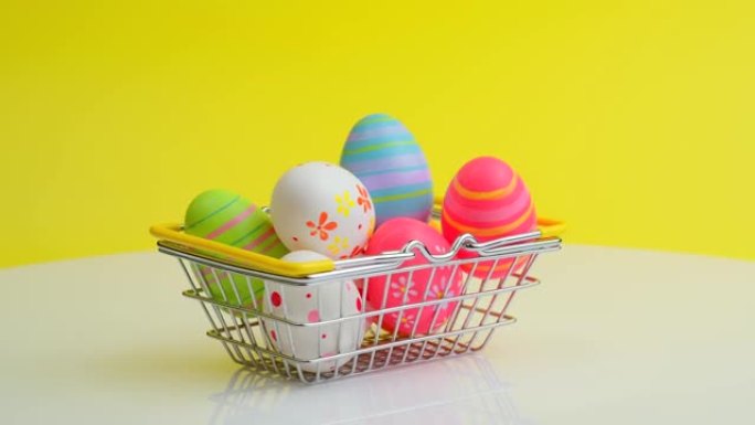 旋转购物篮与复活节彩蛋
