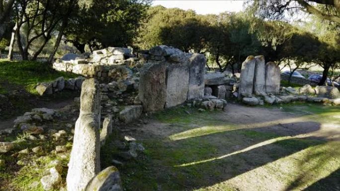 巨人之墓Su Monte 'e 'abe，Olbia-Sardegna