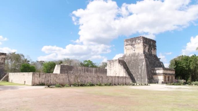 墨西哥尤卡坦州的奇琴伊察金字塔。