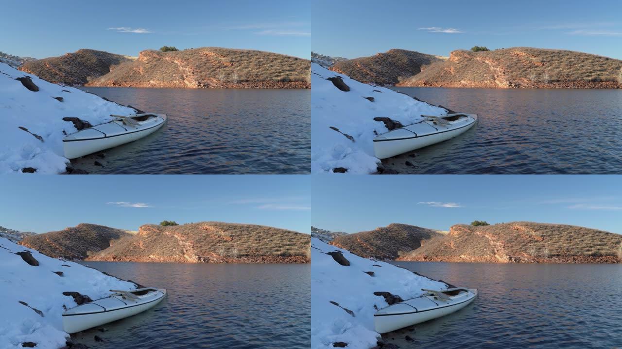 日落时分在科罗拉多州的马齿水库上划桨