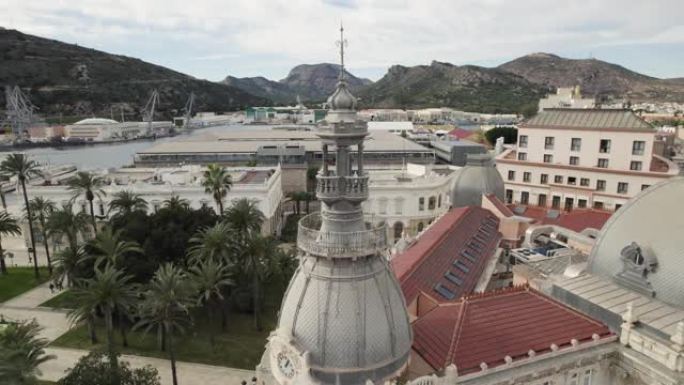 卡塔赫纳修道院和Héroes de Cavite广场，西班牙。鸟瞰图