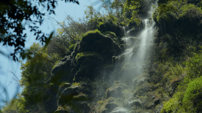 瀑布溪水河流山川