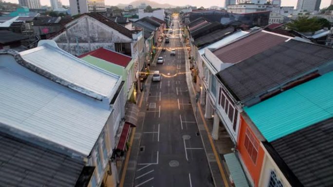 泰国南部普吉岛普吉岛旧城的空中无人机视图
